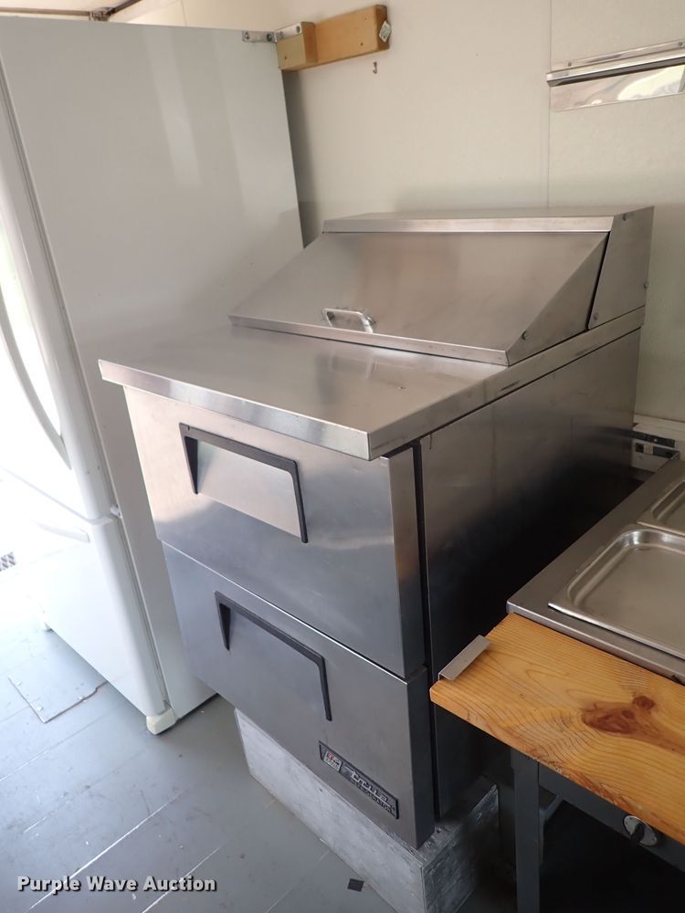 image for item DN1891 1994 Oshkosh MSN  food truck