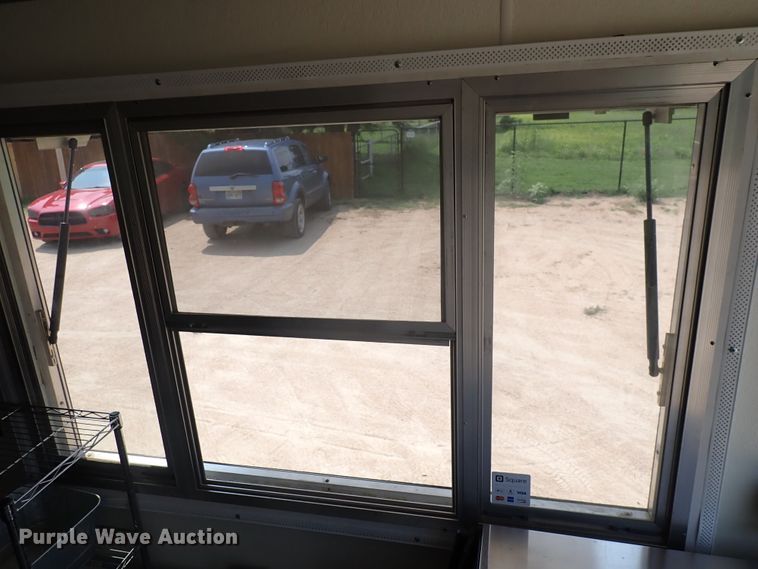 image for item DN1891 1994 Oshkosh MSN  food truck