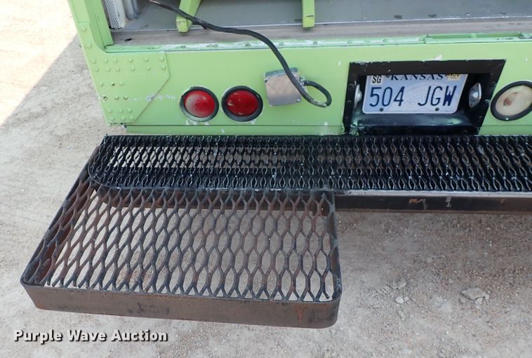 image for item DN1891 1994 Oshkosh MSN  food truck