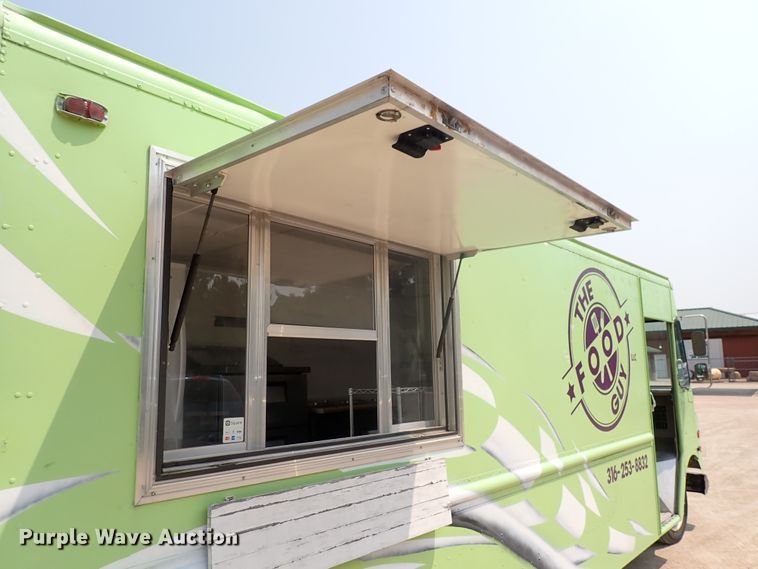 image for item DN1891 1994 Oshkosh MSN  food truck