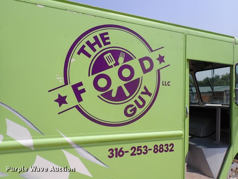 image for item DN1891 1994 Oshkosh MSN  food truck