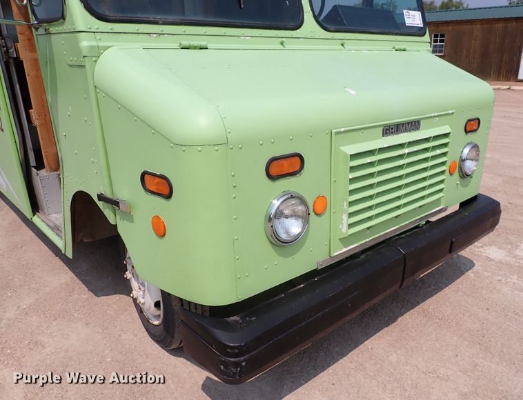 image for item DN1891 1994 Oshkosh MSN  food truck