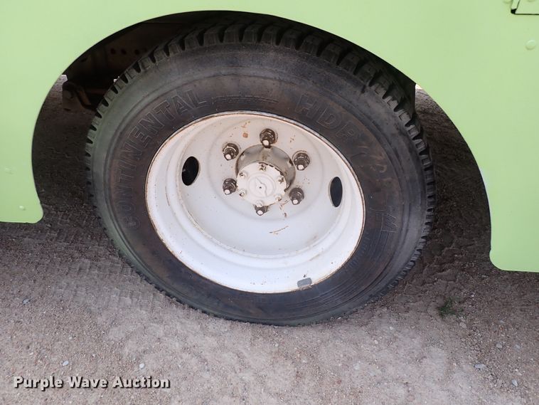 image for item DN1891 1994 Oshkosh MSN  food truck