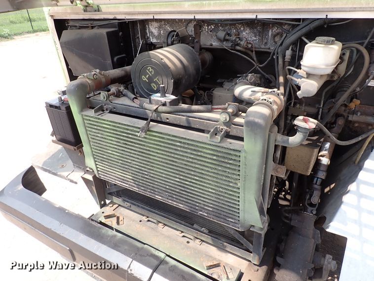 image for item DN1891 1994 Oshkosh MSN  food truck