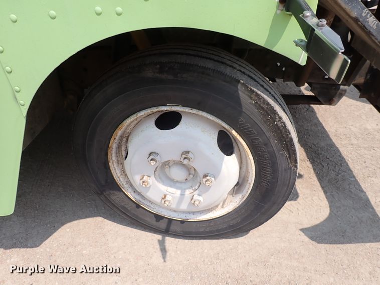 image for item DN1891 1994 Oshkosh MSN  food truck