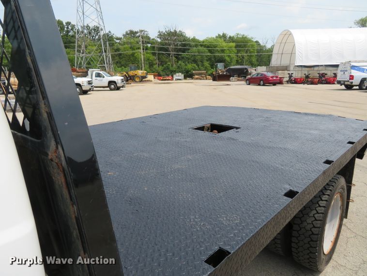 image for item FP9358 2015 Ford F550  flatbed truck