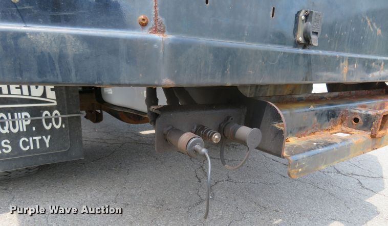 image for item FP9358 2015 Ford F550  flatbed truck