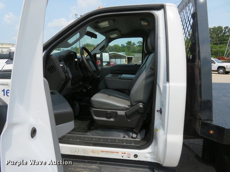 image for item FP9358 2015 Ford F550  flatbed truck