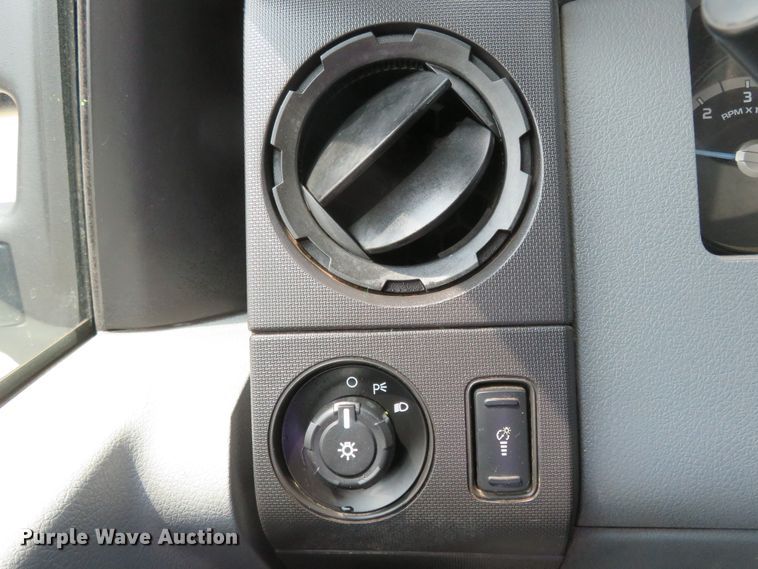 image for item FP9358 2015 Ford F550  flatbed truck