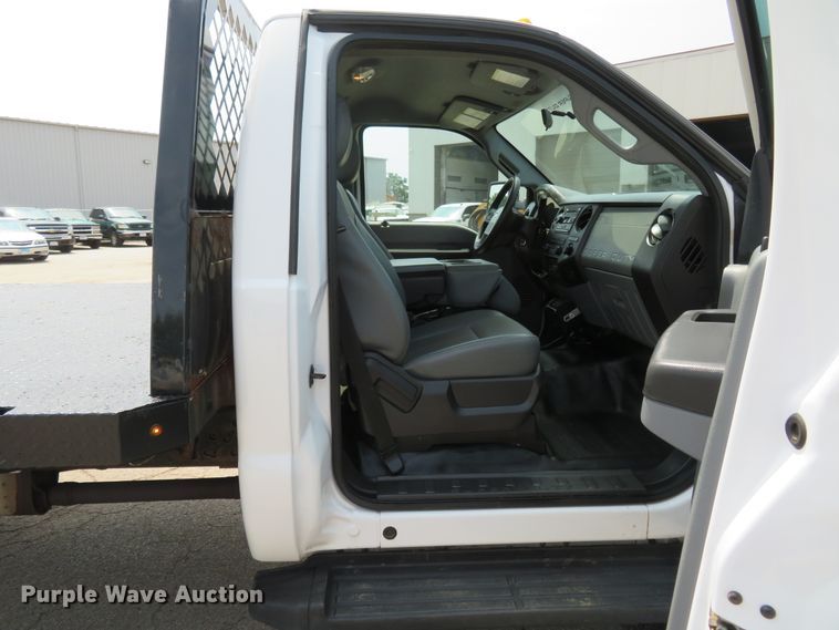 image for item FP9358 2015 Ford F550  flatbed truck