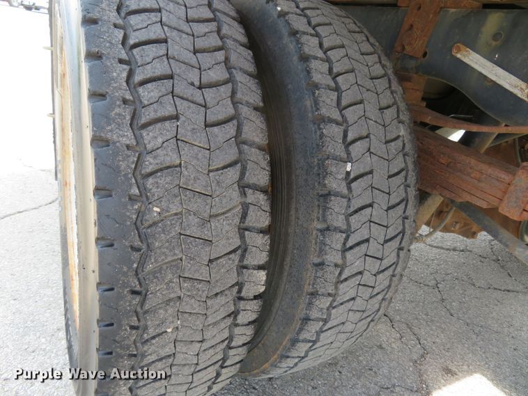 image for item FP9358 2015 Ford F550  flatbed truck