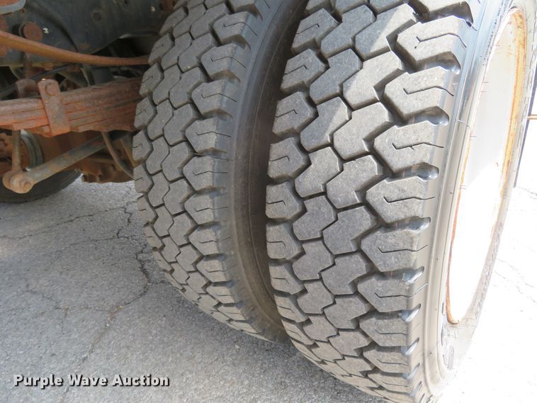 image for item FP9358 2015 Ford F550  flatbed truck