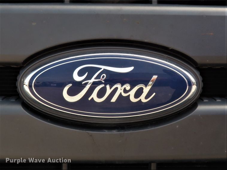 image for item FP9358 2015 Ford F550  flatbed truck