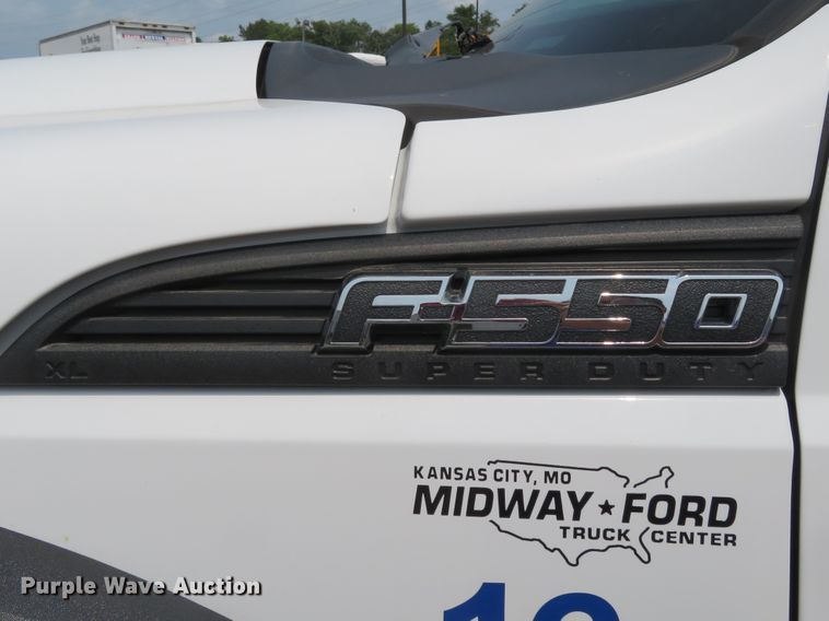 image for item FP9358 2015 Ford F550  flatbed truck