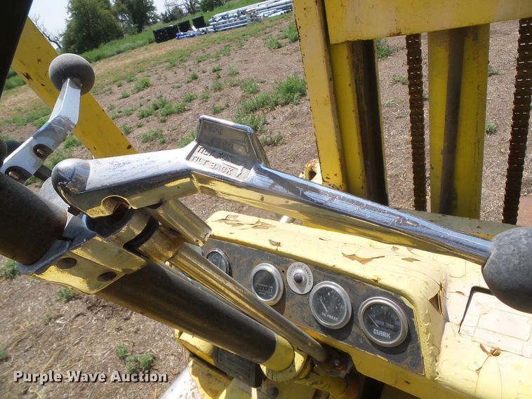 image for item GR9495 Clark  forklift