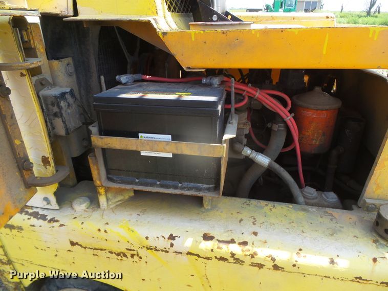 image for item GR9495 Clark  forklift