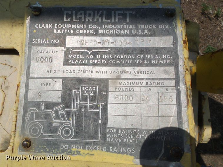 image for item GR9495 Clark  forklift
