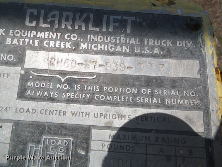 image for item GR9495 Clark  forklift