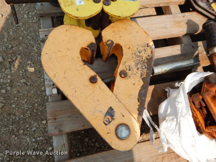 image for item HF9229 Clamps