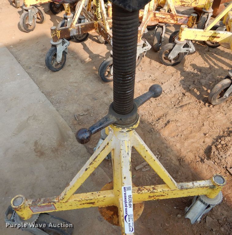 image for item HF9230 (10) Max Jax pipe stands
