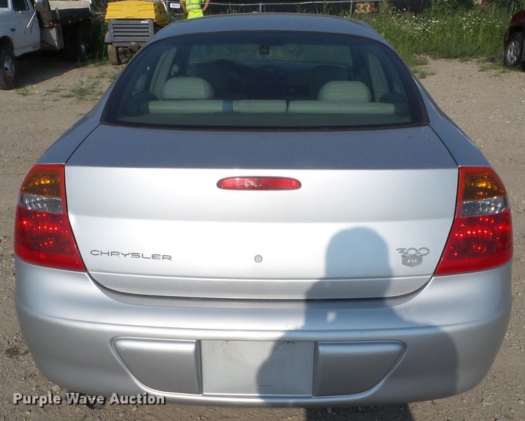 image for item HF9929 2001 Chrysler 300M