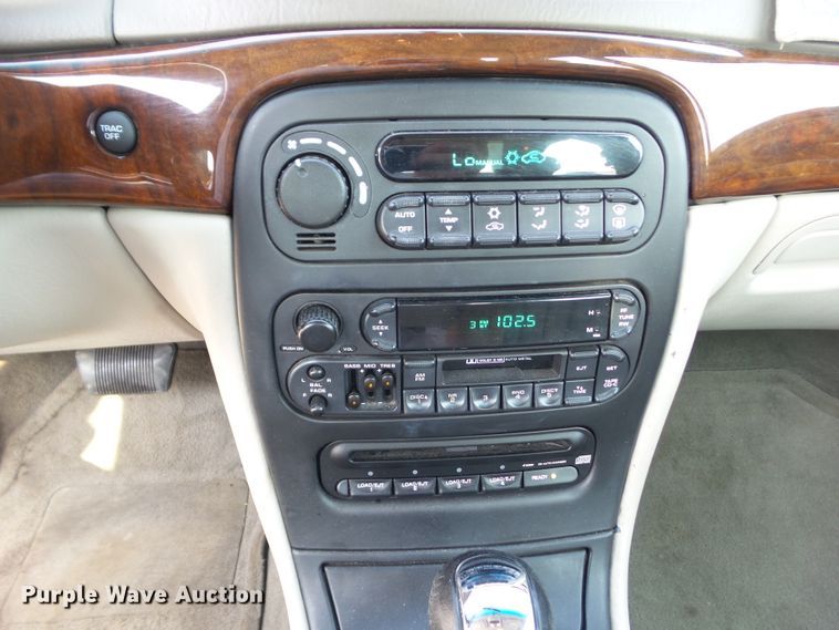 image for item HF9929 2001 Chrysler 300M