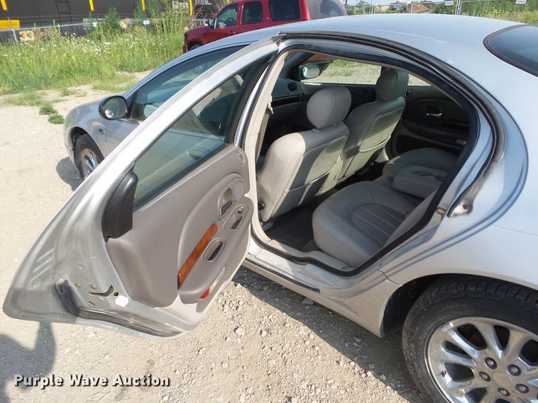 image for item HF9929 2001 Chrysler 300M