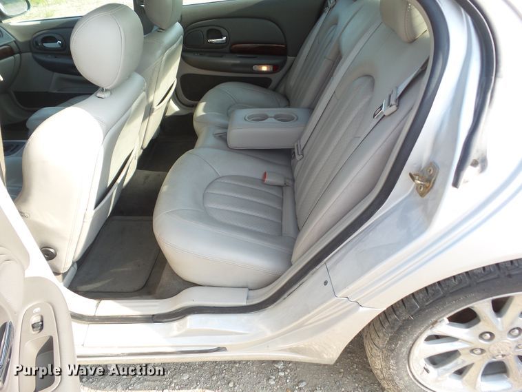 image for item HF9929 2001 Chrysler 300M