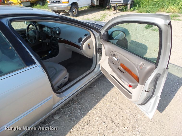 image for item HF9929 2001 Chrysler 300M