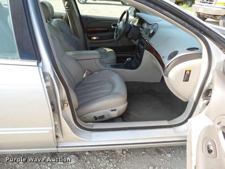 image for item HF9929 2001 Chrysler 300M