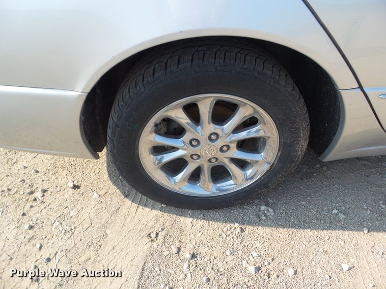 image for item HF9929 2001 Chrysler 300M