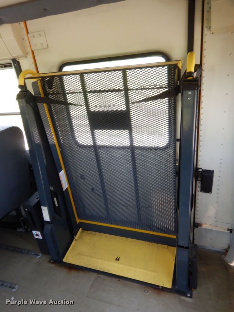 image for item HT9385 2011 International 3000CE  school bus