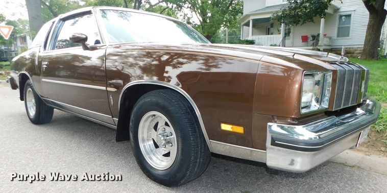 image for item HX9448 1979 Oldsmobile Cutlass Supreme Brougham