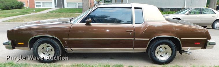 image for item HX9448 1979 Oldsmobile Cutlass Supreme Brougham