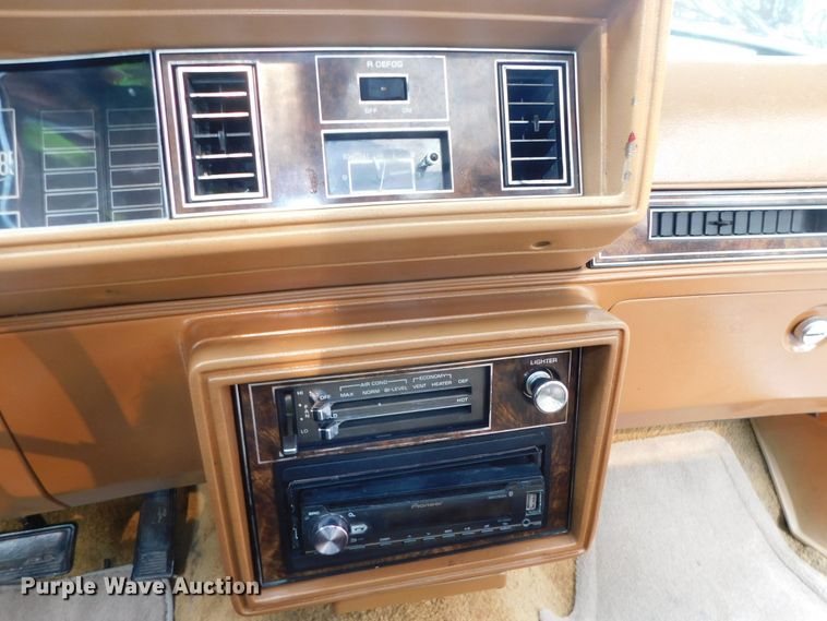 image for item HX9448 1979 Oldsmobile Cutlass Supreme Brougham