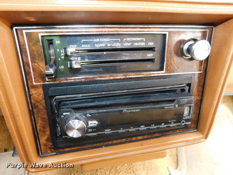 image for item HX9448 1979 Oldsmobile Cutlass Supreme Brougham