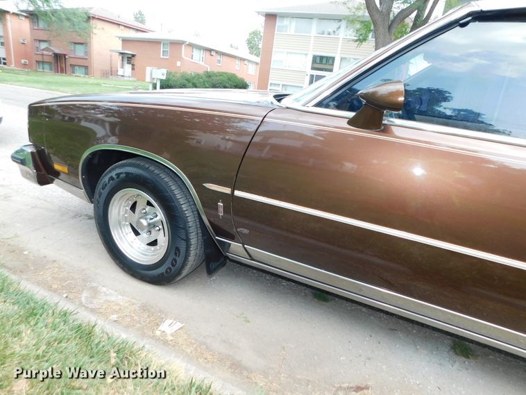 image for item HX9448 1979 Oldsmobile Cutlass Supreme Brougham