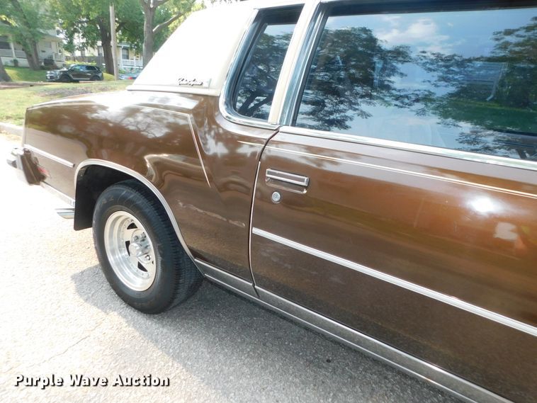 image for item HX9448 1979 Oldsmobile Cutlass Supreme Brougham