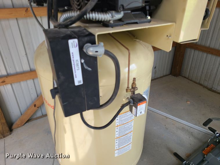 image for item IC9873 2019 Ingersoll Rand 2545K10-P  air compressor