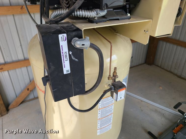 image for item IC9873 2019 Ingersoll Rand 2545K10-P  air compressor