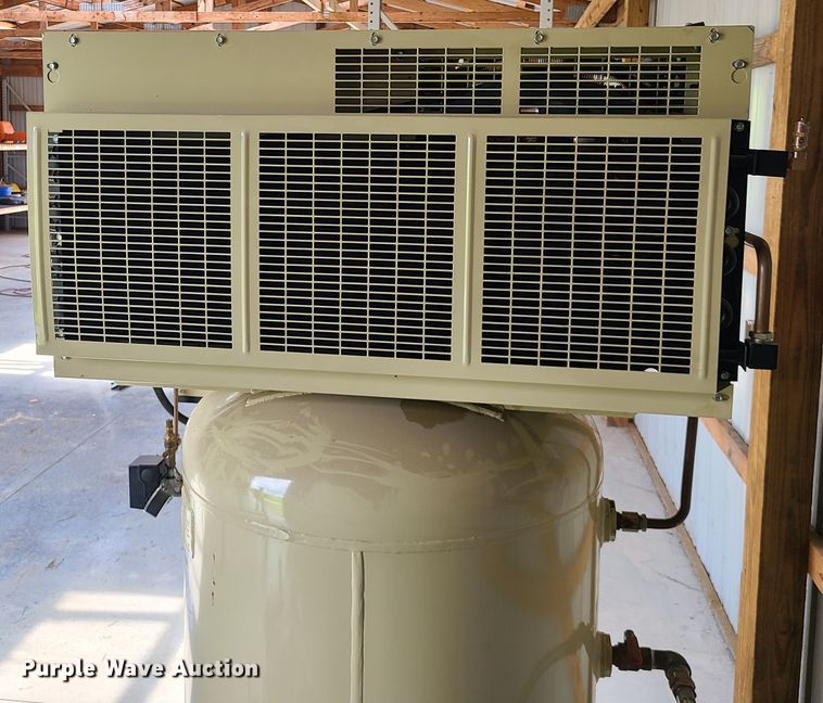 image for item IC9873 2019 Ingersoll Rand 2545K10-P  air compressor
