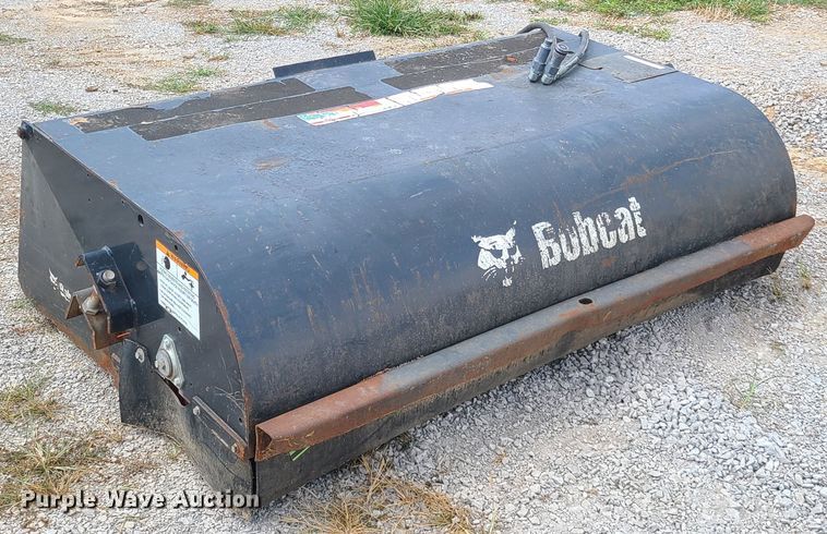 image for item IC9874 Bobcat  72" skid steer broom