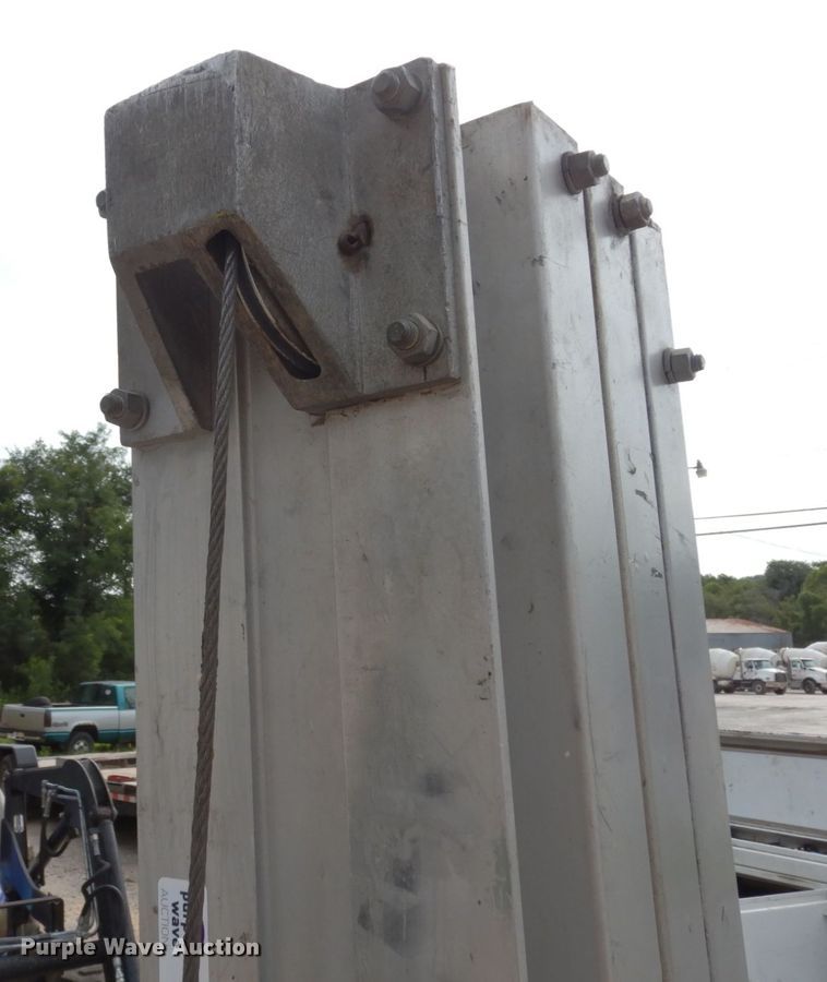 image for item II9675 Genie SL-13  lift