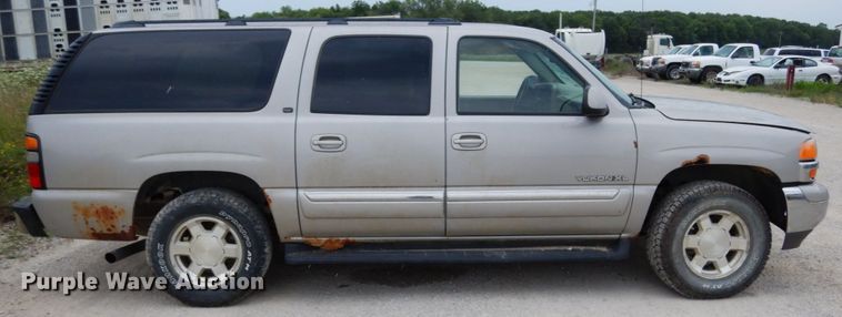 image for item II9691 2005 GMC Yukon XL  SUV