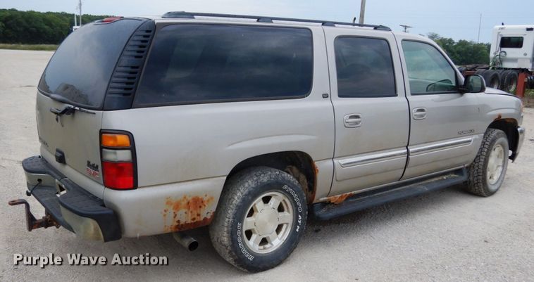 image for item II9691 2005 GMC Yukon XL  SUV
