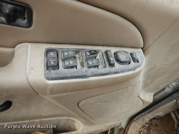 image for item II9691 2005 GMC Yukon XL  SUV