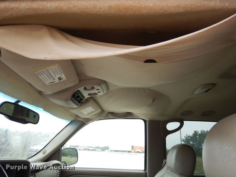 image for item II9691 2005 GMC Yukon XL  SUV