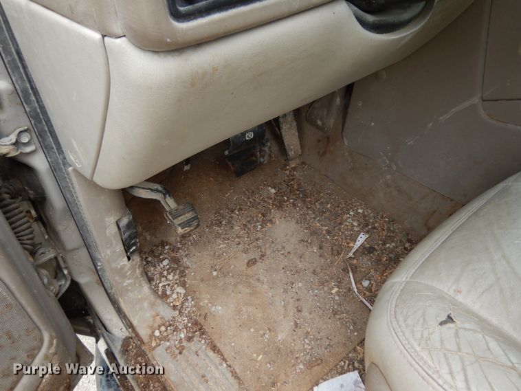 image for item II9691 2005 GMC Yukon XL  SUV