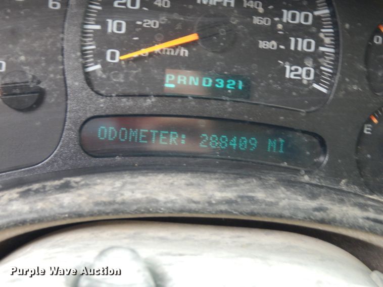 image for item II9691 2005 GMC Yukon XL  SUV