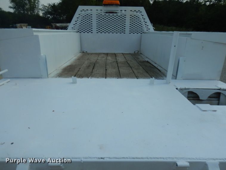 image for item IL9928 2007 Ford F450 Super Duty  flatbed truck